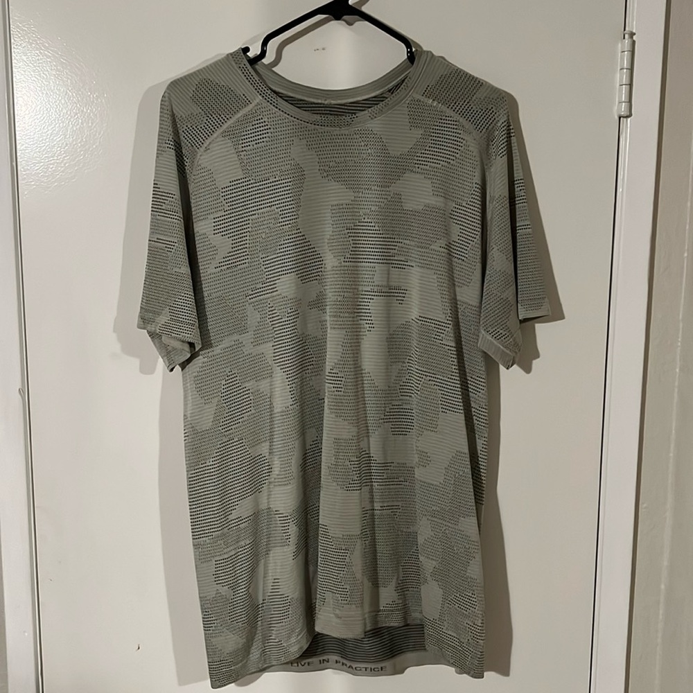 Lululemon Workout T Shirt